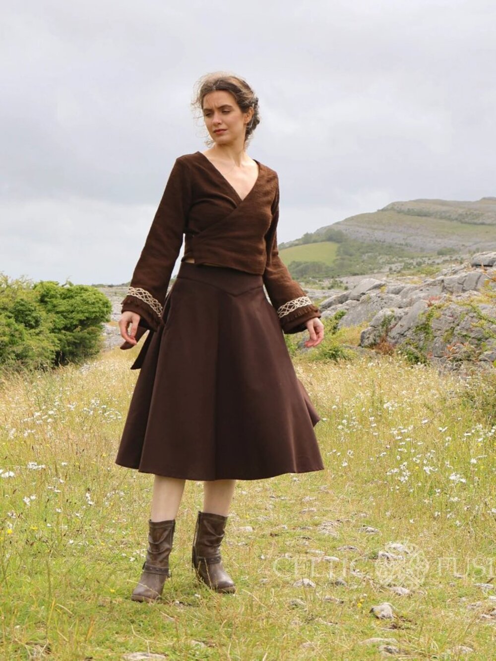 **NWT** Celtic Fusion Design Brown Wild Forest Midi Skirt